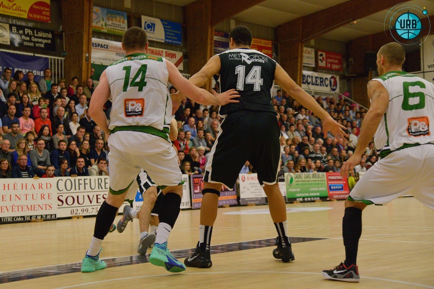 20141025 Vitre URB 6518 - 20141025 Vitre URB_6518.jpg 20141025 Vitre URB_6518.jpg