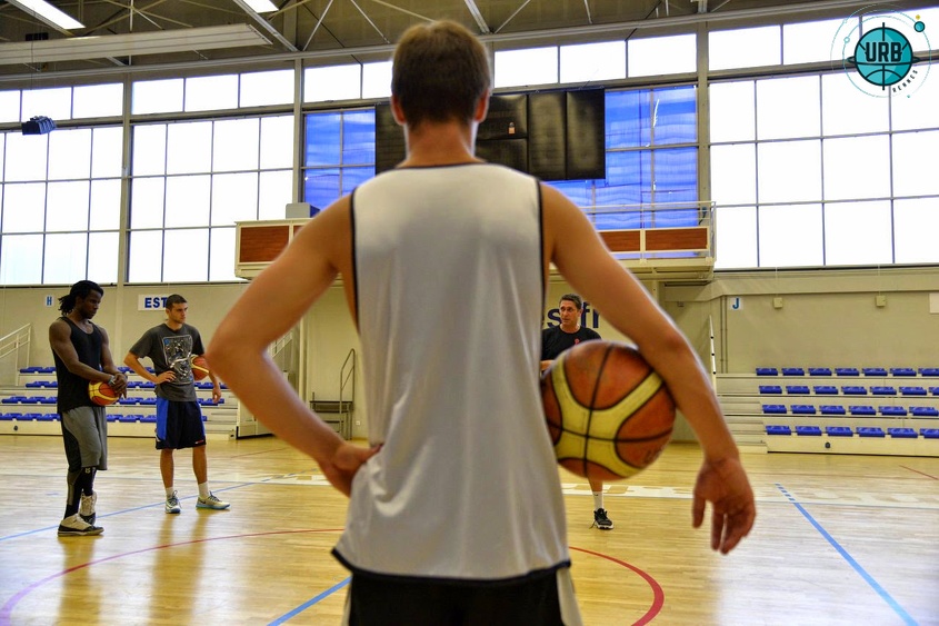 20140811 URB35 reprise entrainement 1229 - 20140811_URB35_reprise_entrainement_1229.jpg 20140811_URB35_reprise_entrainement_1229.jpg